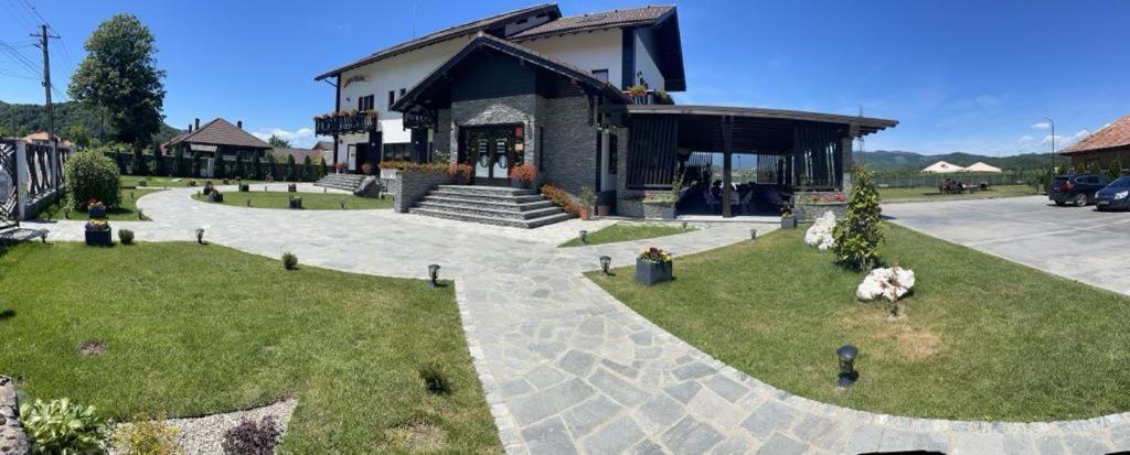 Pensiunea Campia Soarelui Apa Neagra Экстерьер фото